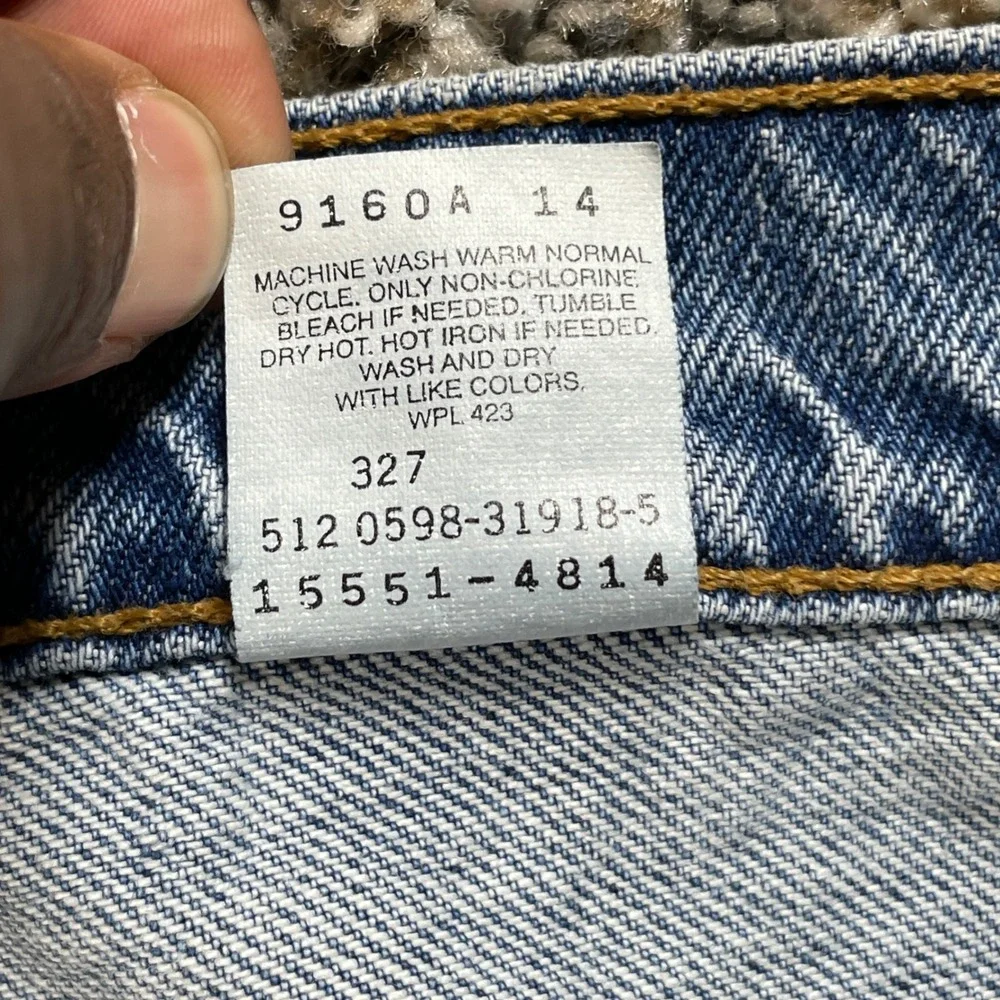Vintage Levi's 550 Men's 34x30 Jeans USA Made 90s Tapered Leg Light Wash